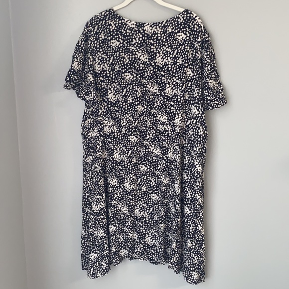 NWT maurices 2x button front dress - Picture 3 of 4